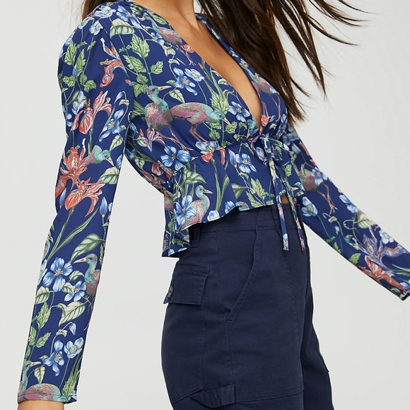 Aritzia Sunday Best Birds of Paradise blouse - Picture 3 of 6
